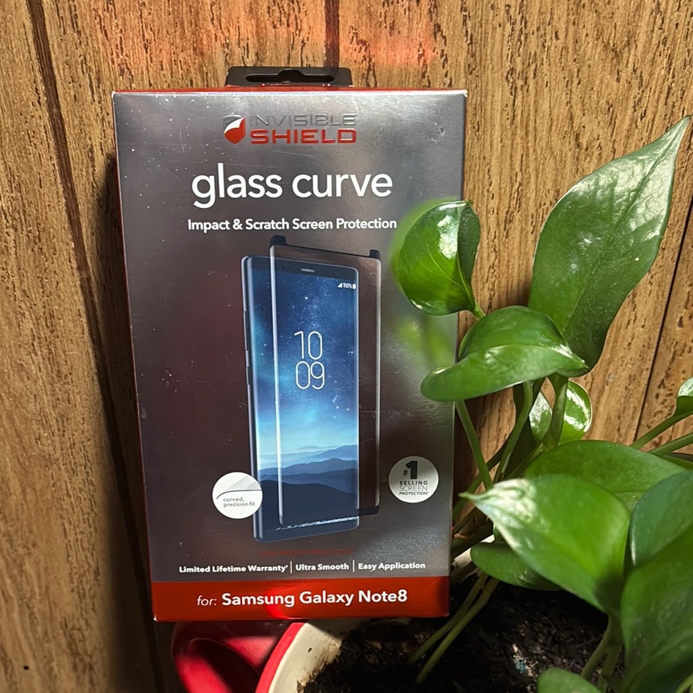 Red Screen Protector for Samsung Devices - Picture 11 of 11